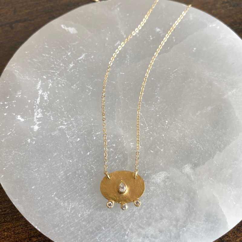 Oval Pear Necklace - Gold