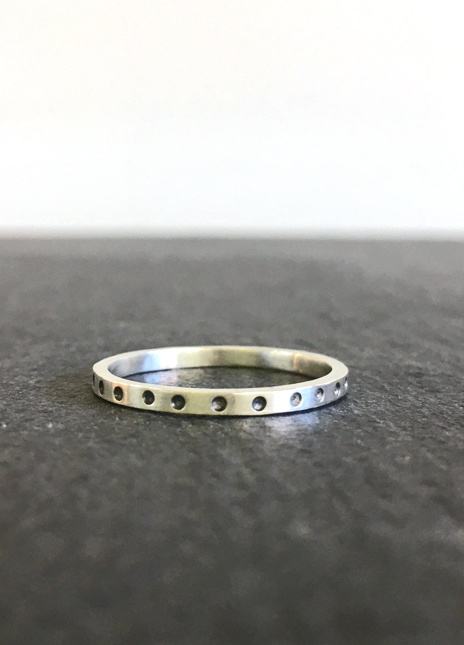 Dotted Ring - Silver - Size 7.5